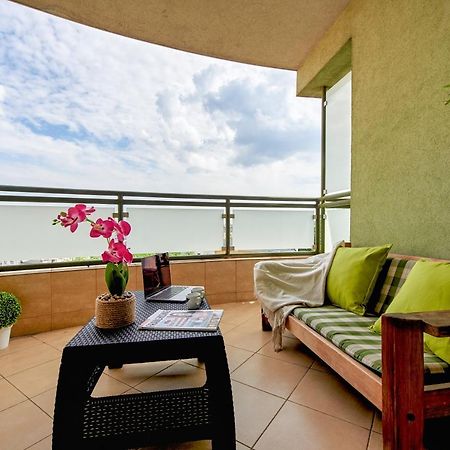 Family Apartment With A Terrace On Aleje Jerozolimskie Warszawa Zewnętrze zdjęcie