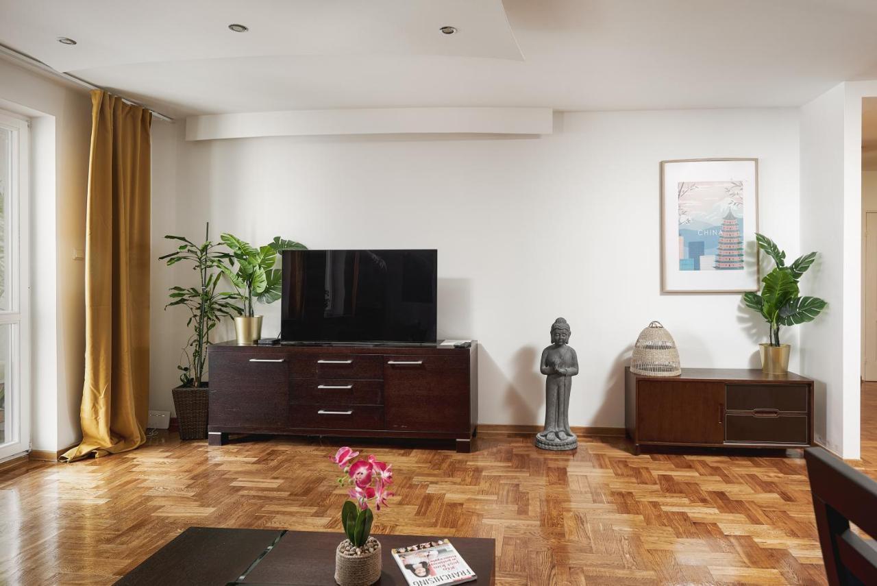 Family Apartment With A Terrace On Aleje Jerozolimskie Warszawa Zewnętrze zdjęcie