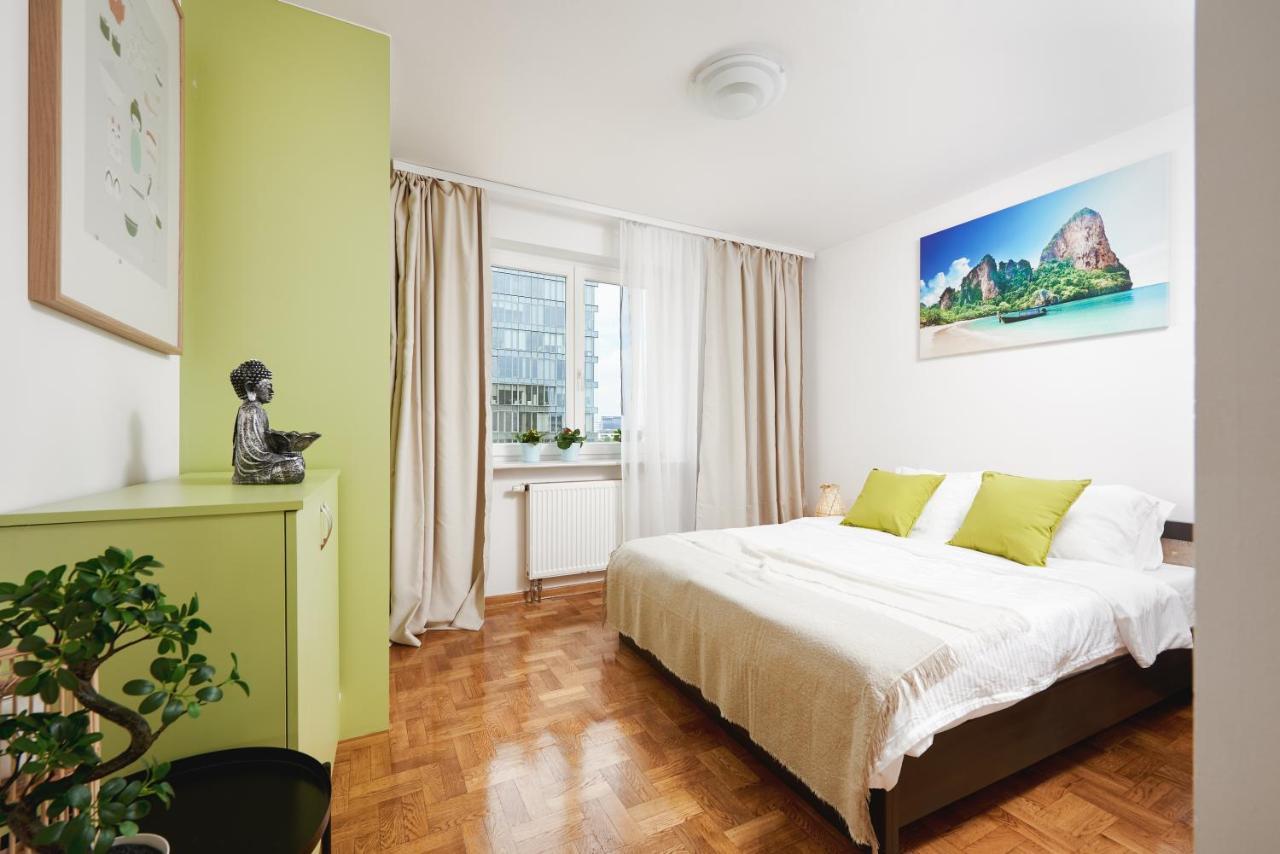 Family Apartment With A Terrace On Aleje Jerozolimskie Warszawa Zewnętrze zdjęcie