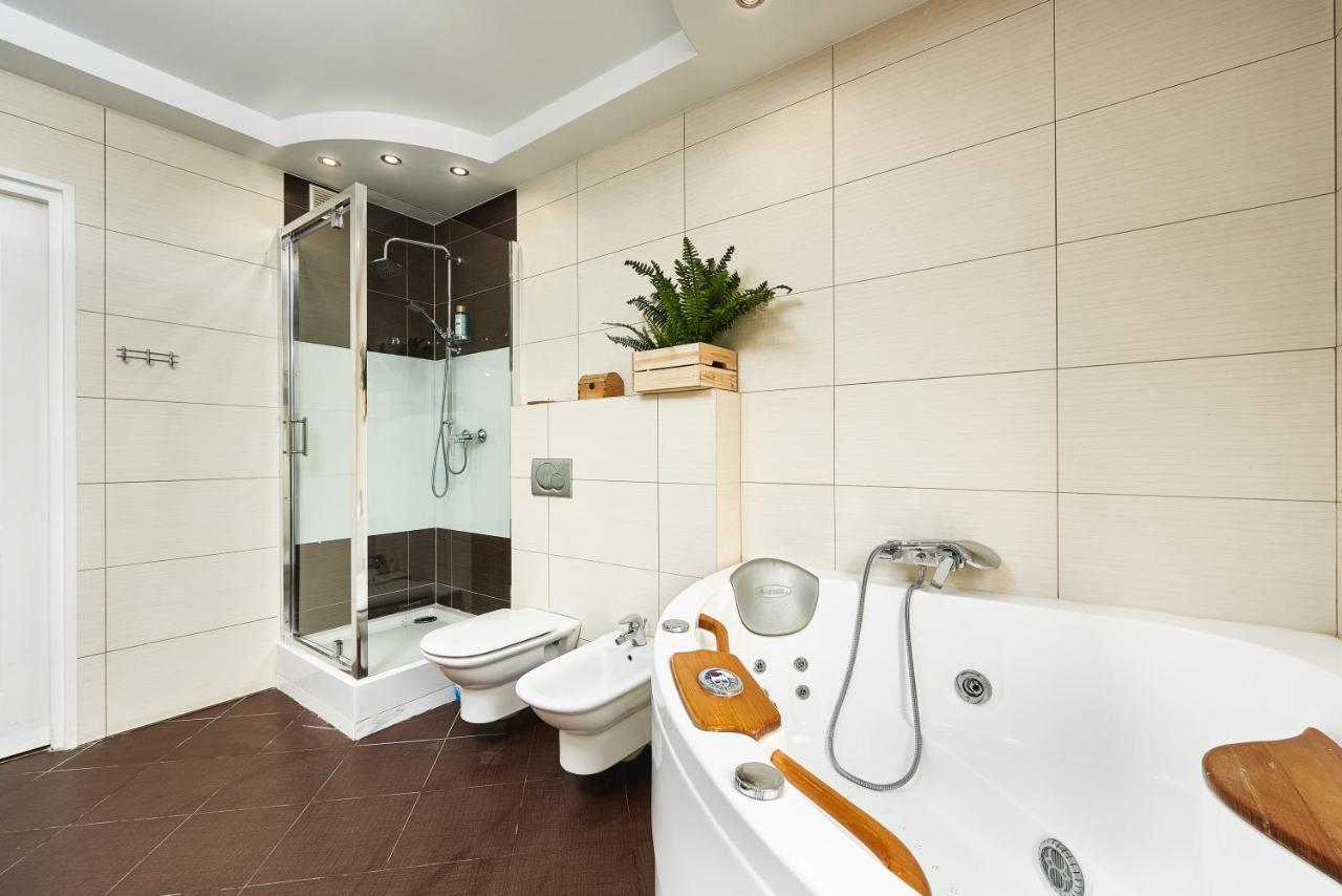 Family Apartment With A Terrace On Aleje Jerozolimskie Warszawa Zewnętrze zdjęcie