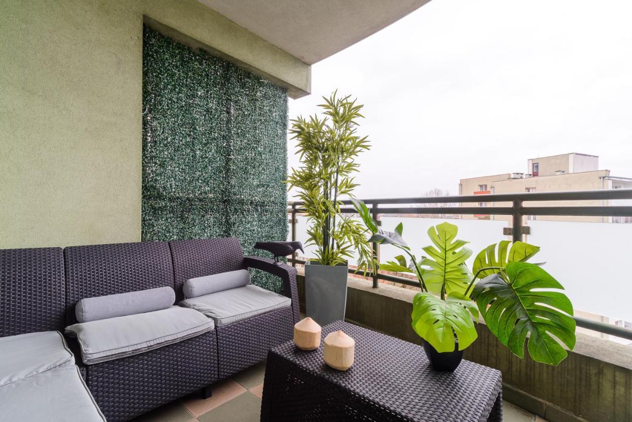 Family Apartment With A Terrace On Aleje Jerozolimskie Warszawa Zewnętrze zdjęcie