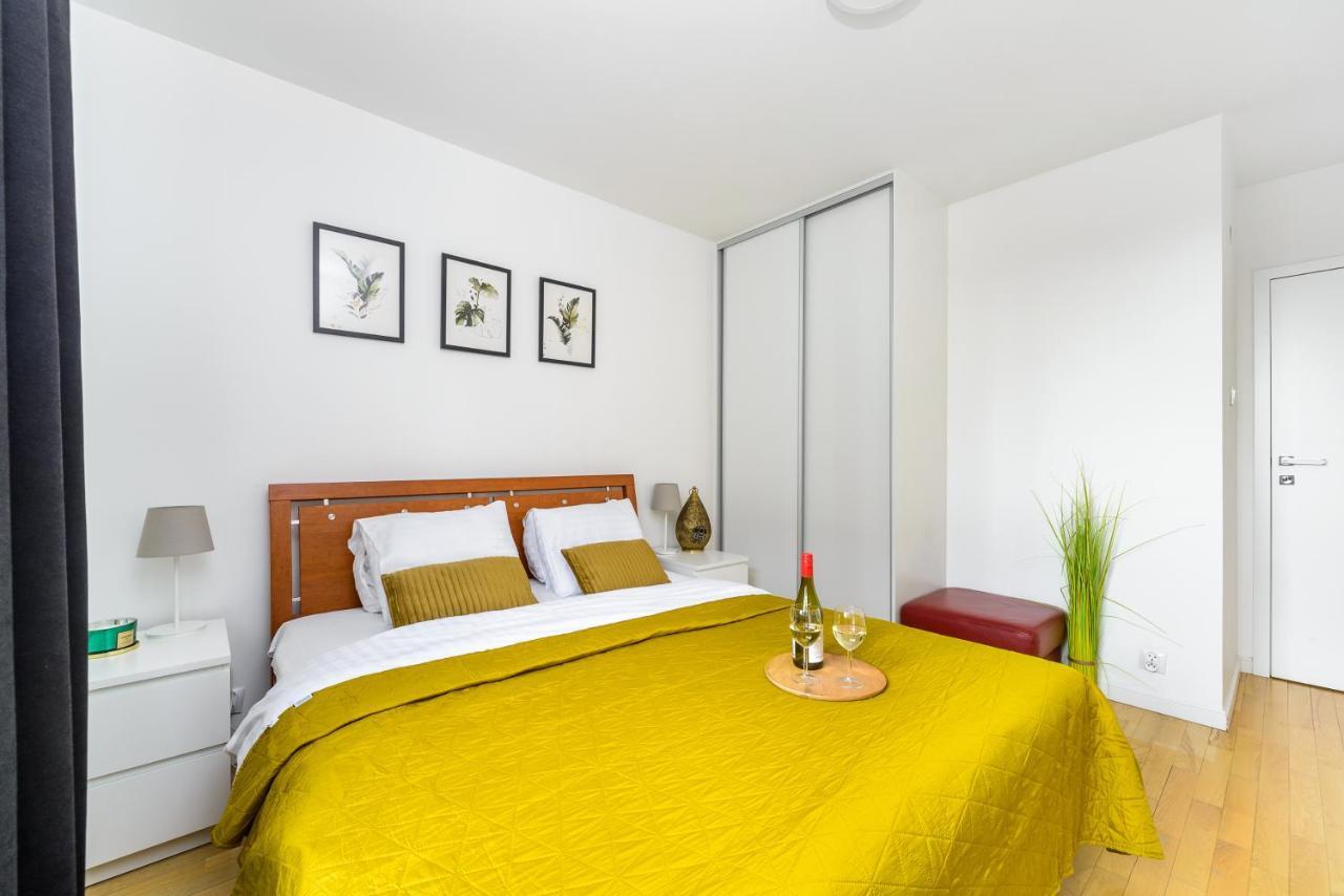 Family Apartment With A Terrace On Aleje Jerozolimskie Warszawa Zewnętrze zdjęcie